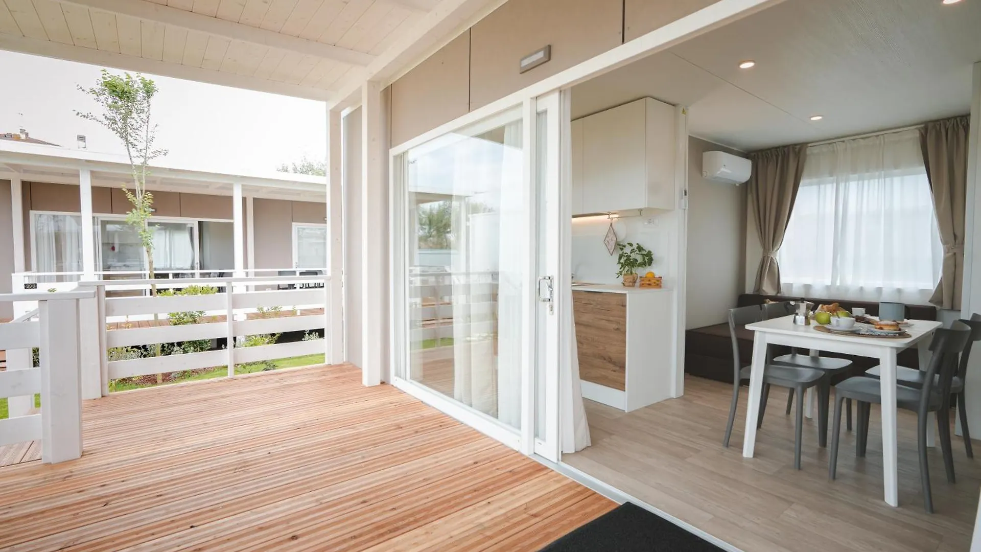 假日公园 Miramare Camping Village 索托马里纳