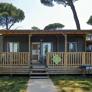 ** Campingplads Fabulous Village Italien