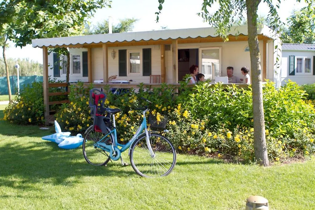Miramare Camping Village Sottomarina 3*,  Italien